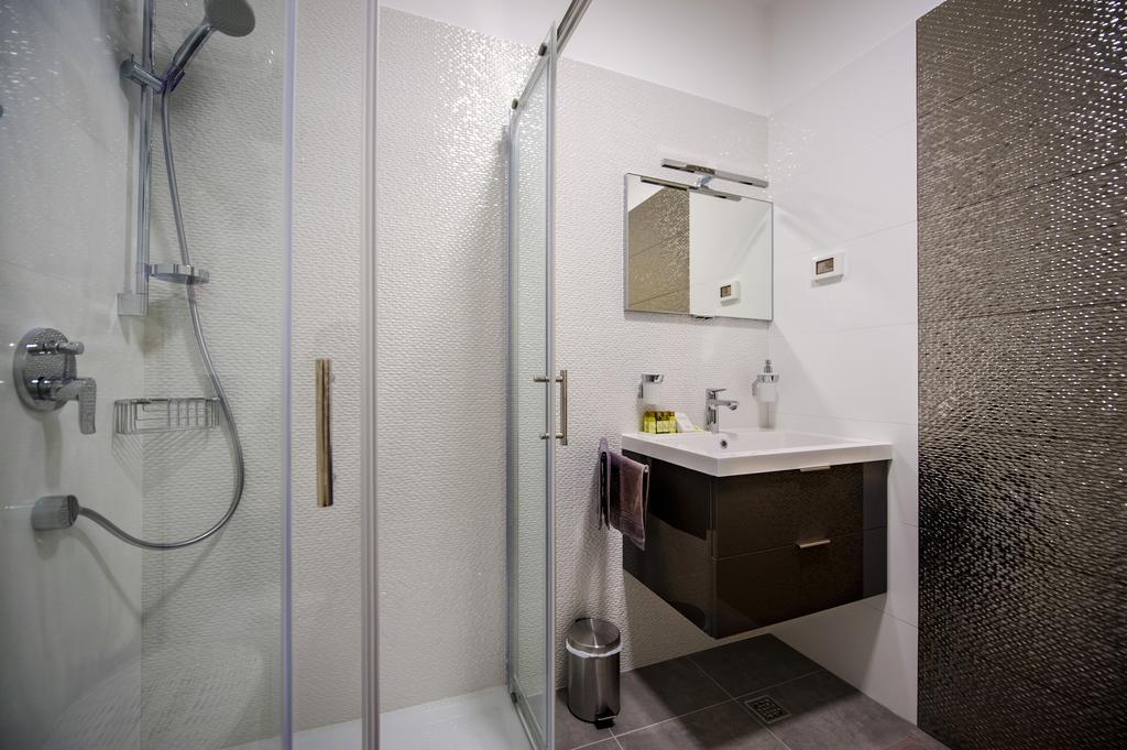 Sunset Luxury Apartment Ровінь Екстер'єр фото