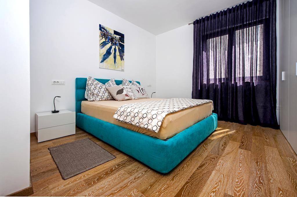 Sunset Luxury Apartment Ровінь Екстер'єр фото